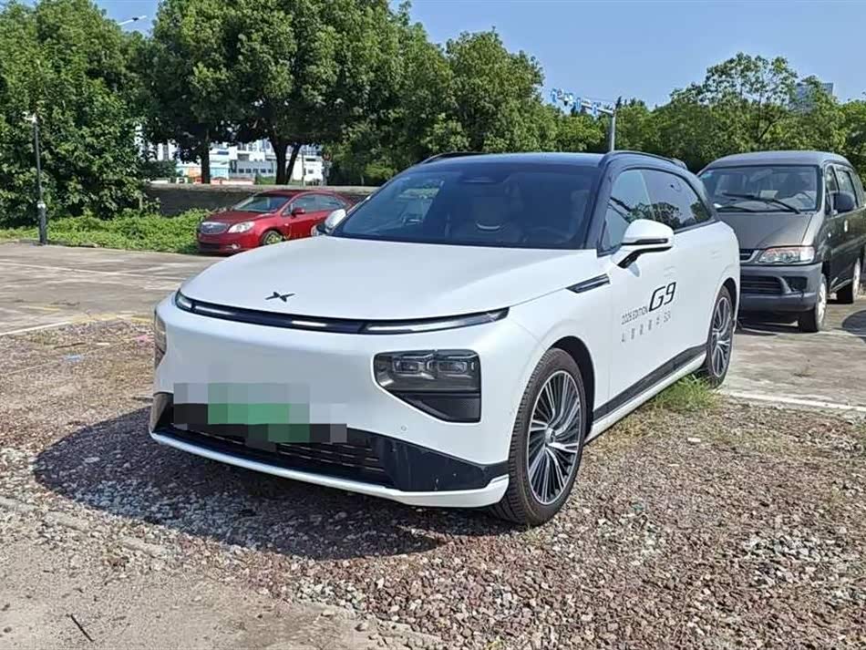 Xpeng G9