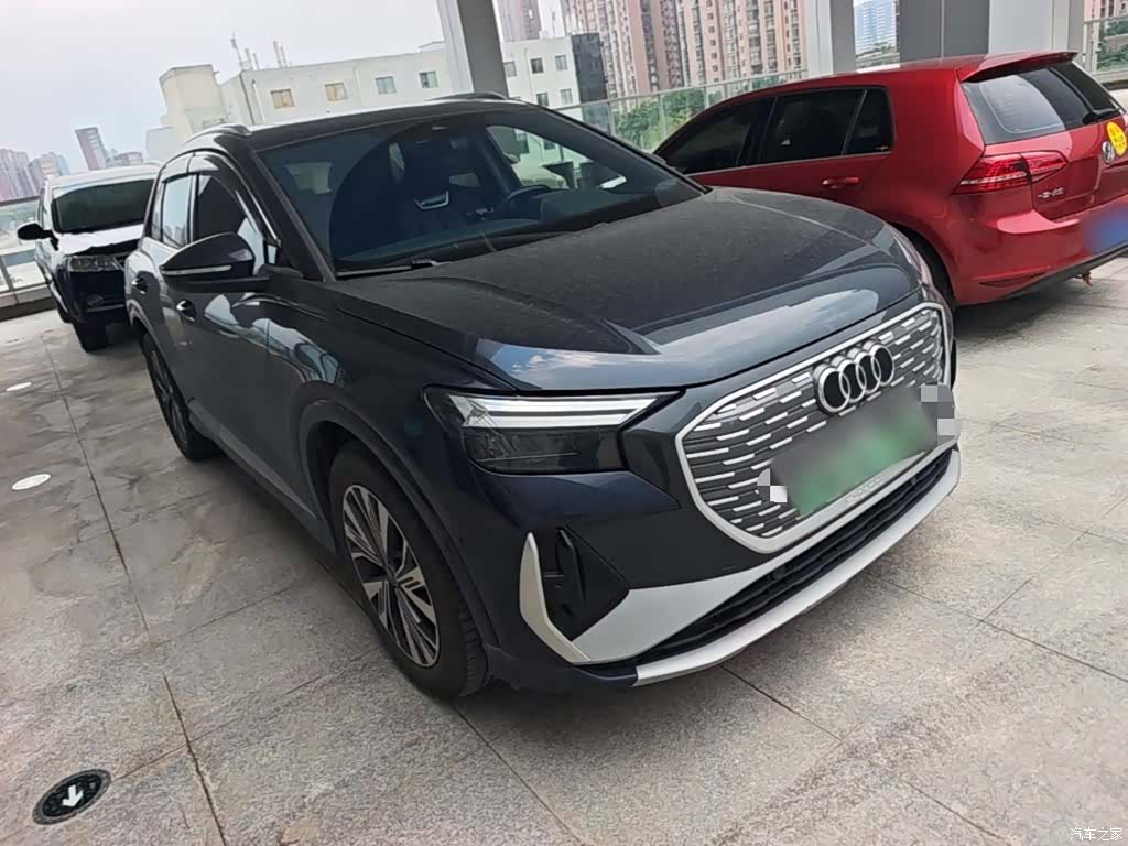 Audi Q4 e-tron, 2023 4