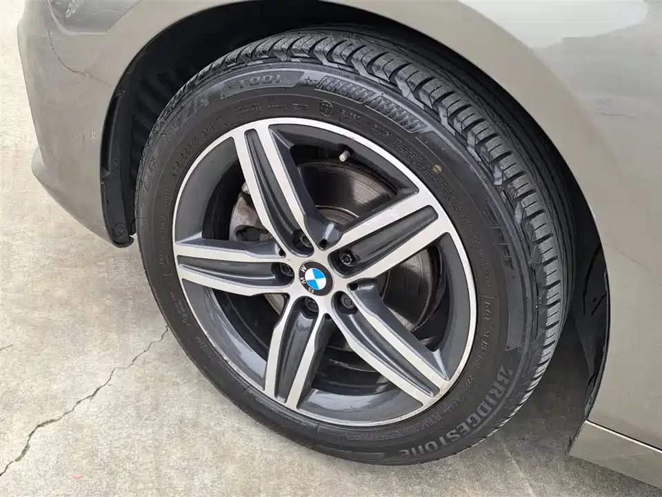 BMW 2 series station wagon