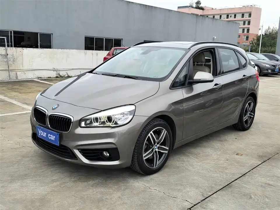 BMW 2 series station wagon