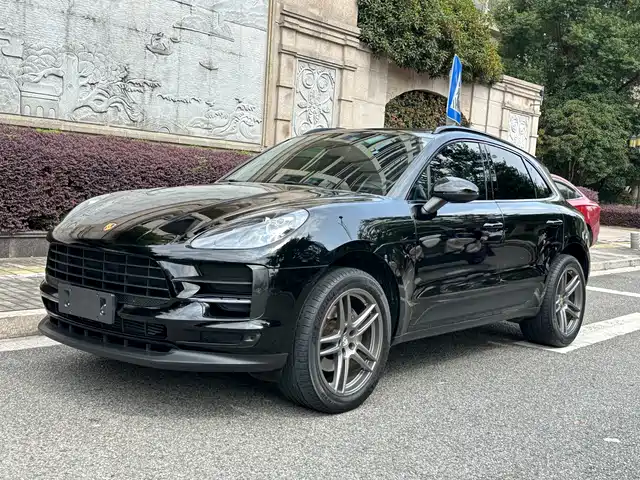 Porsche Macan 2021 — купить из Китая под заказ
