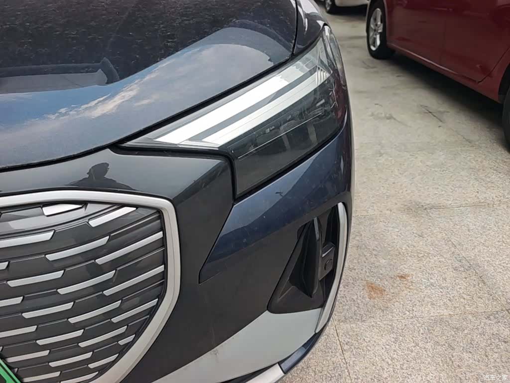 Audi Q4 e-tron, 2023 24