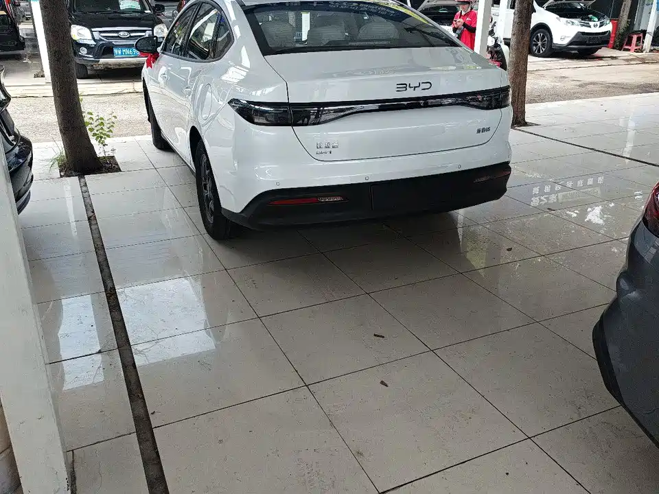 BYD Seal 05 DM-i