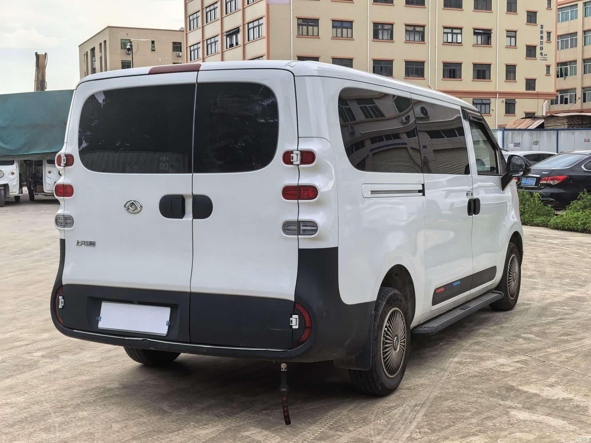 Maxus V1, 2025 7