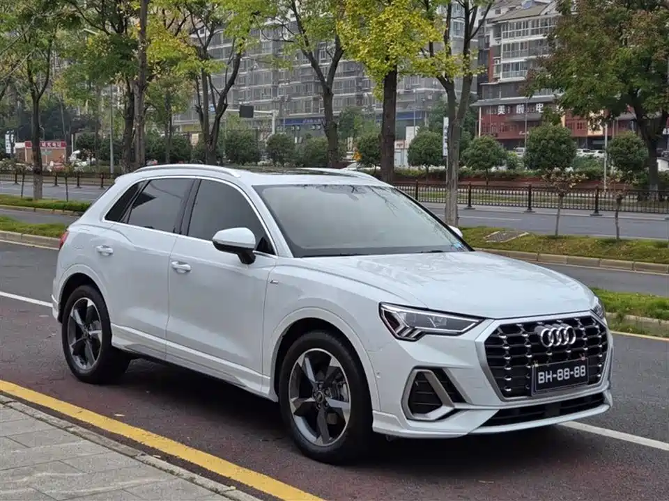 Audi Q3 Audi Q3