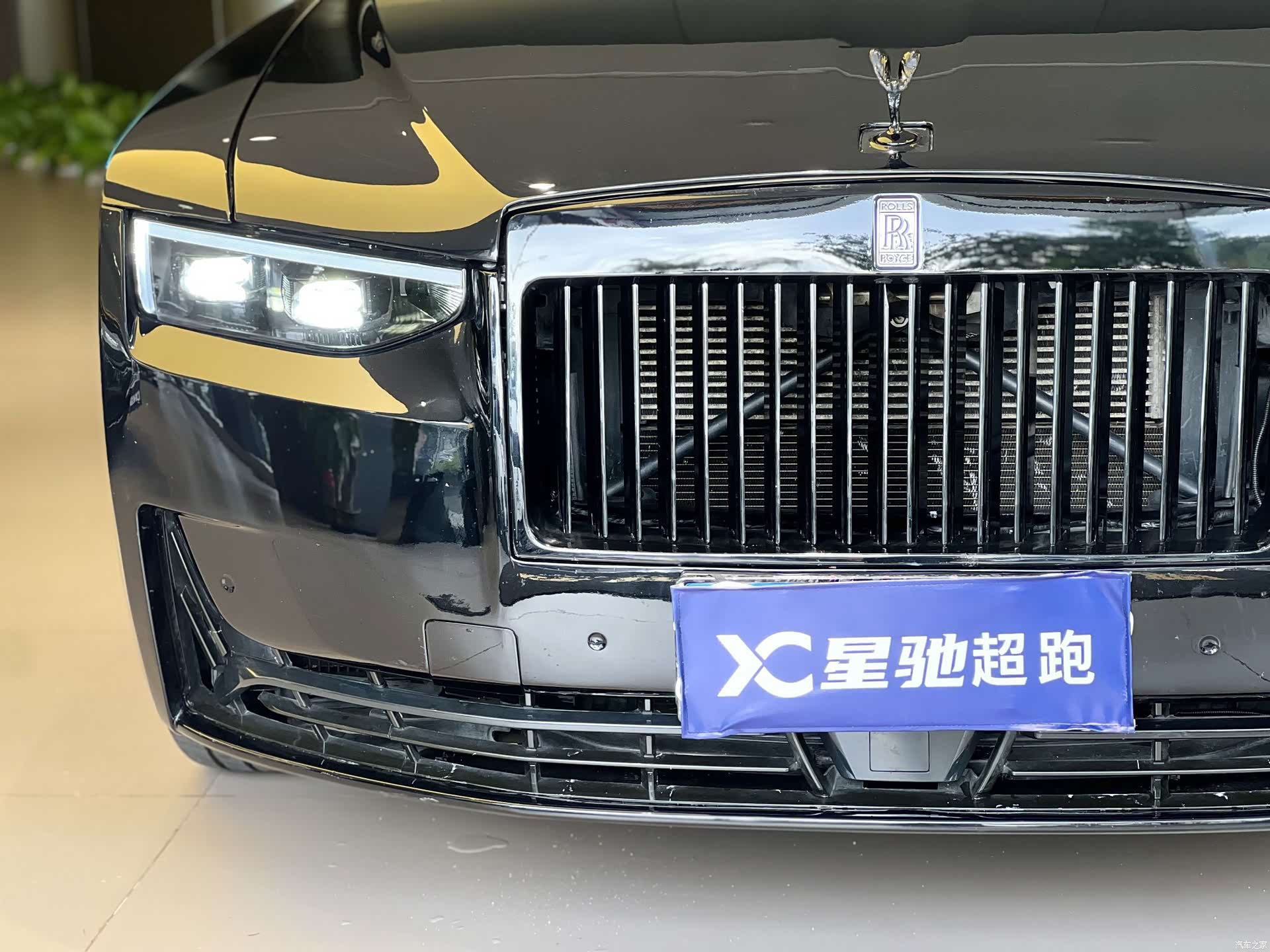 Rolls-Royce Ghost, 2011 25