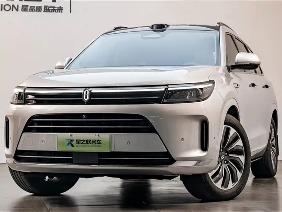 AITO Ask the world M7