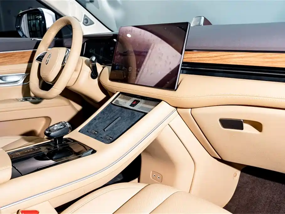 AITO Ask the world M7