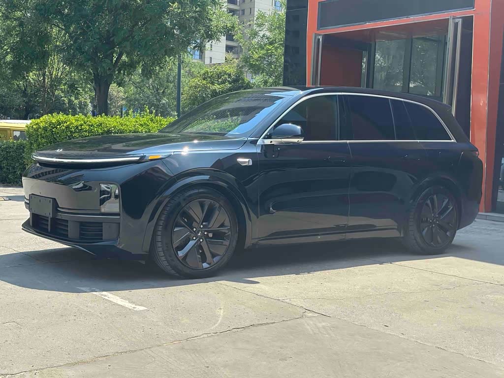 Li Auto L8