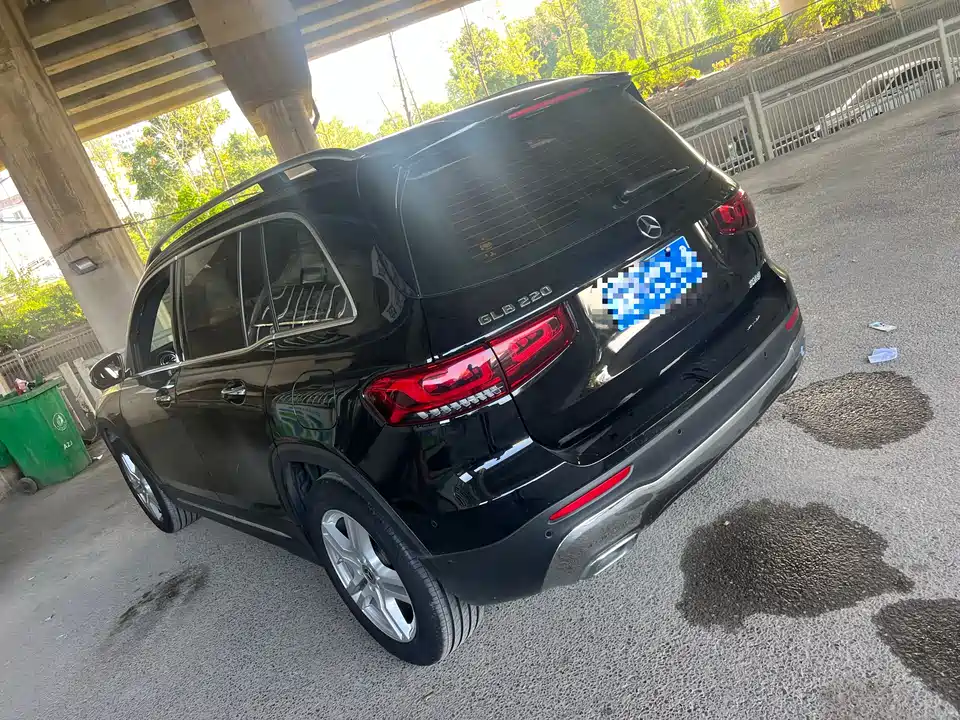 Mercedes-Benz GLB Mercedes-Benz GLB