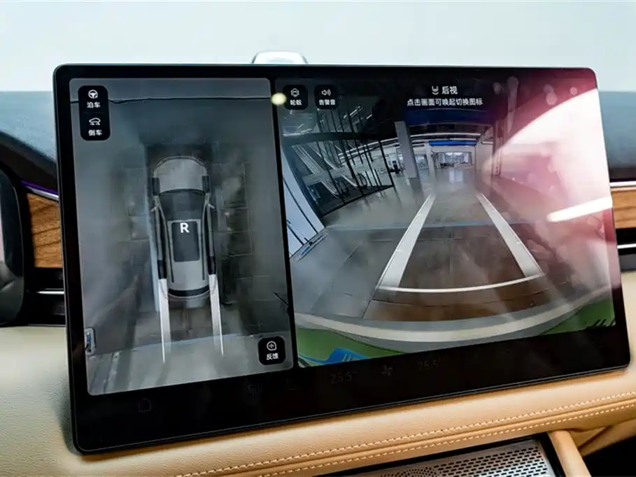 AITO Ask the world M7