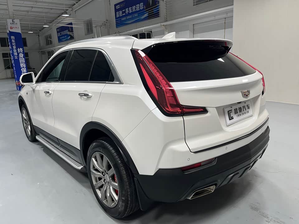 Cadillac XT4