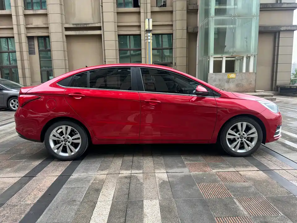 Chery Arrizo 5