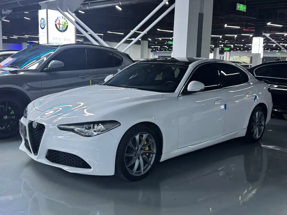 Alfa Romeo Giulia