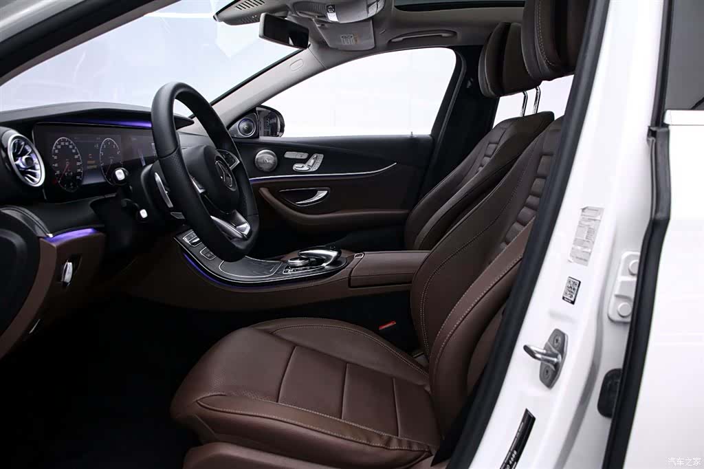 Mercedes-Benz E-Class, 2018 12