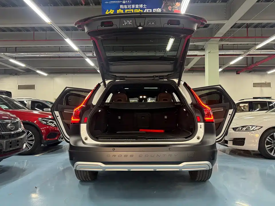 Volvo V90