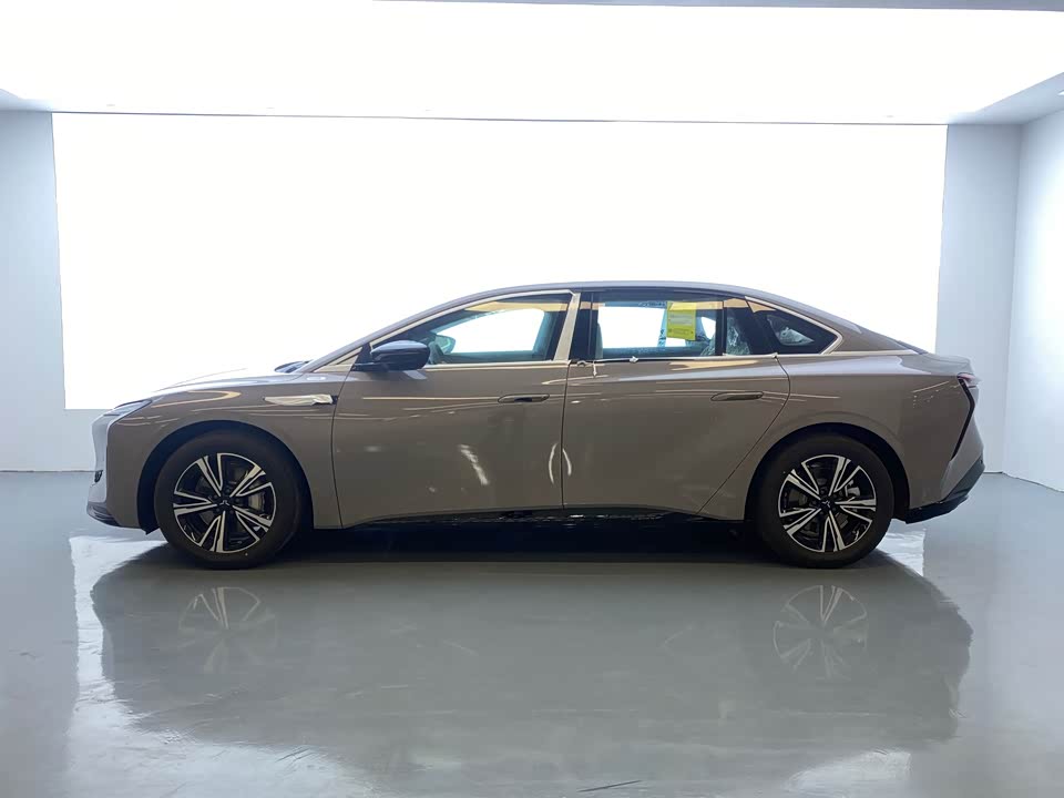 Hongqi EH7 Hongqi EH7