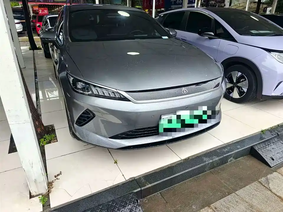 BYD Qin Yuan BYD Qin Yuan