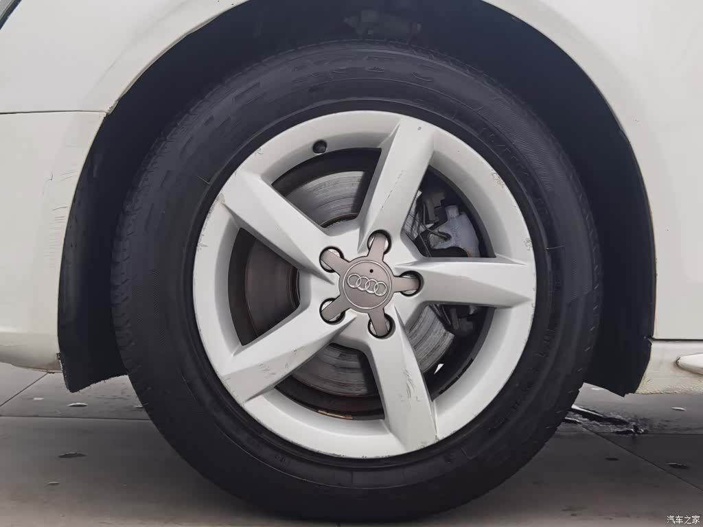 Audi A4L, 2014 17