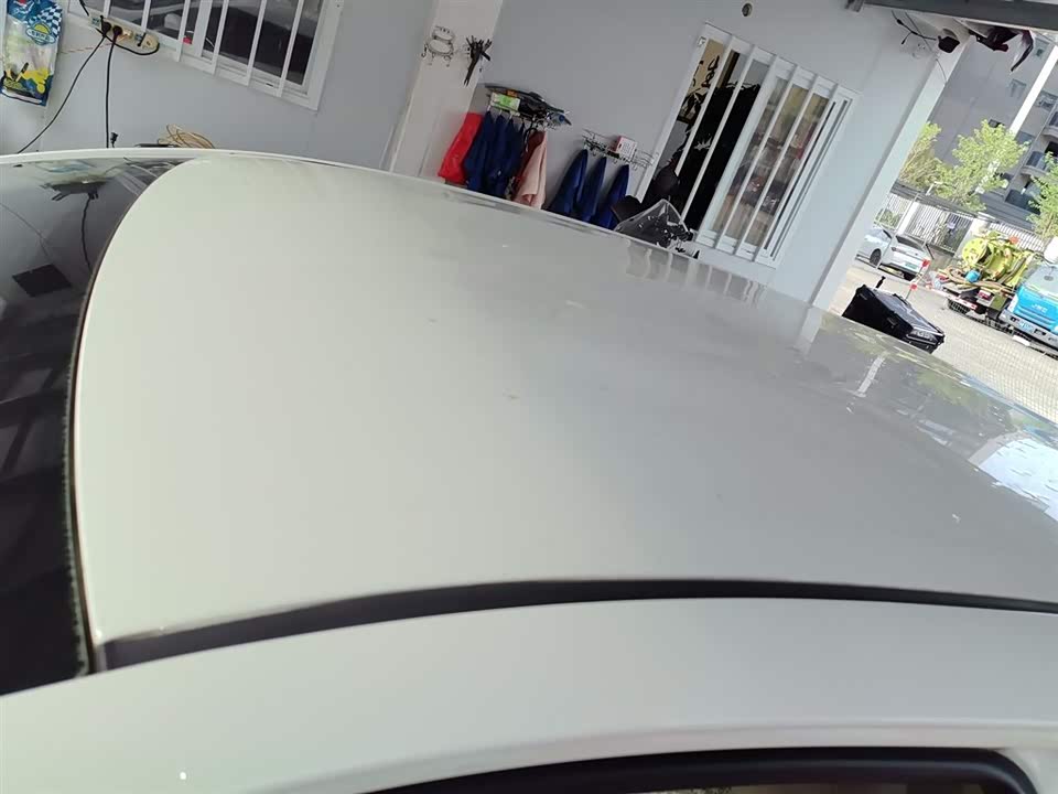 Toyota YARiS L to enjoy