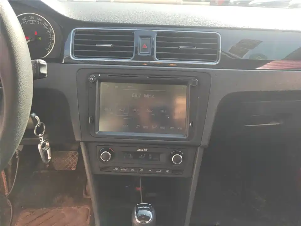 Skoda Xindong