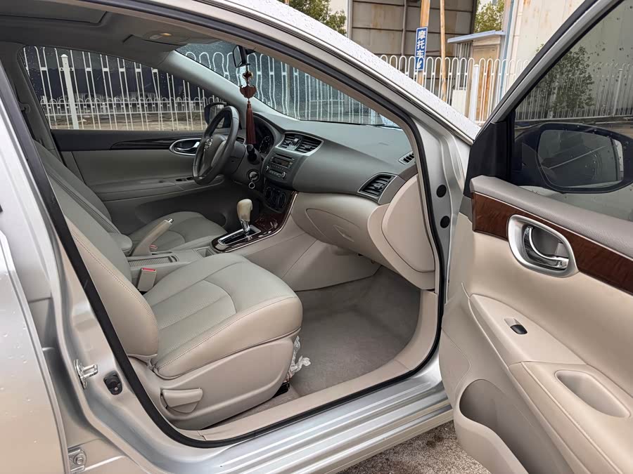 Nissan Sylphy 2012, фото 11