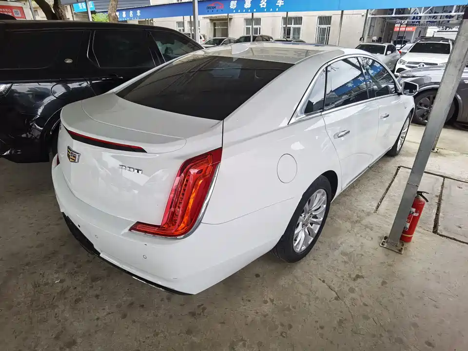 Cadillac XTS