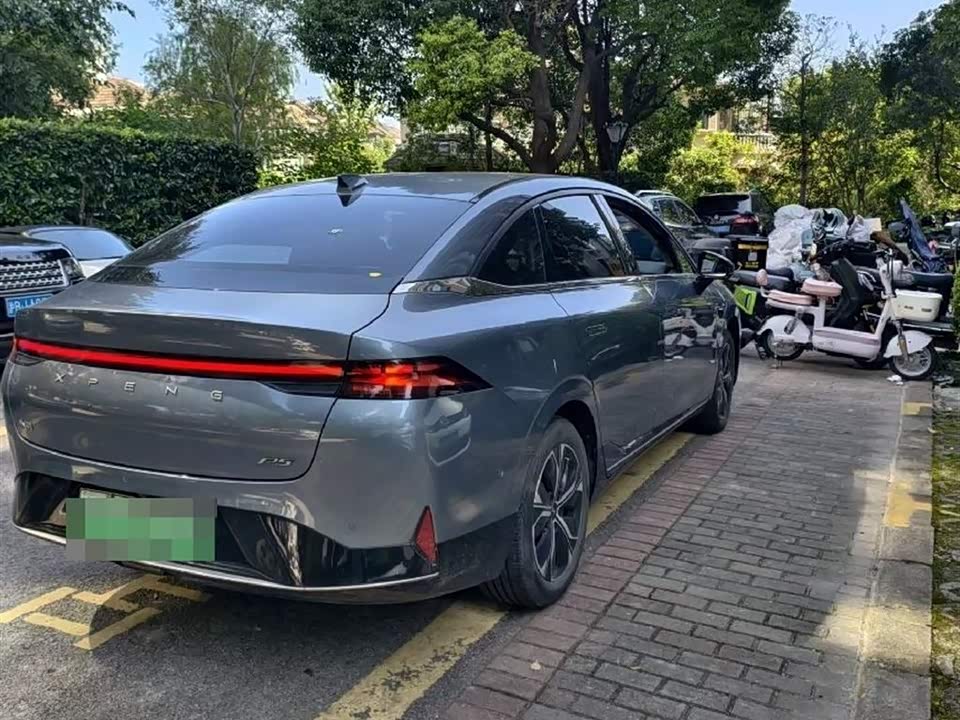 XPENG P5