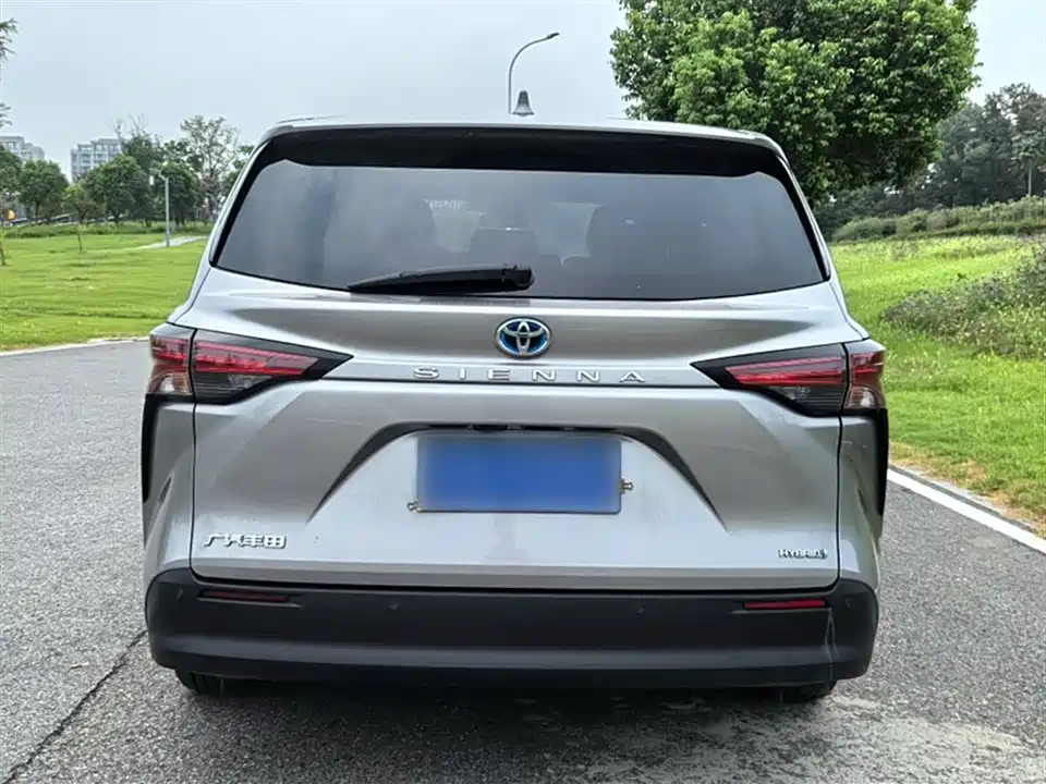 Toyota SIENNA