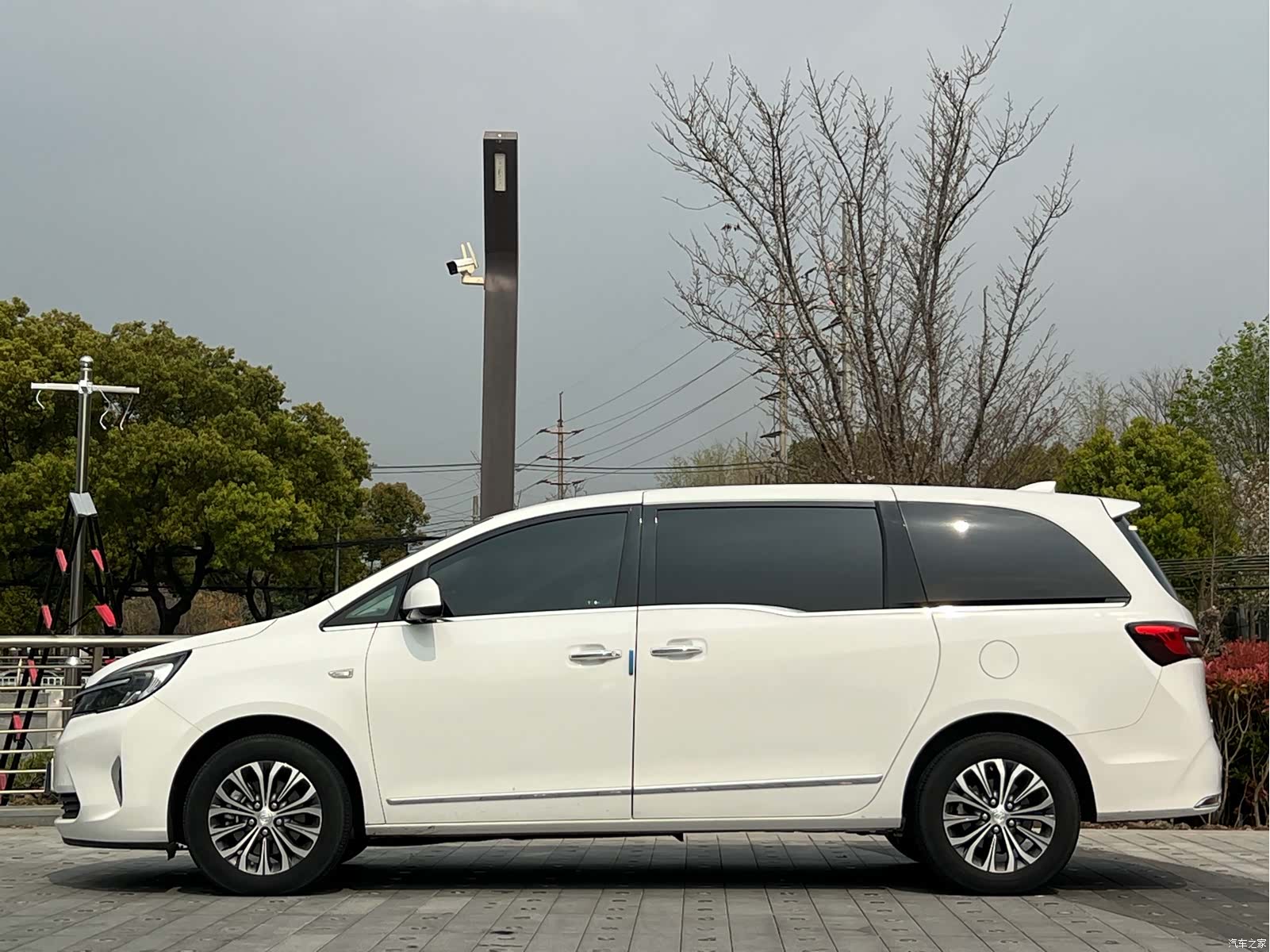 Buick GL8, 2020 7