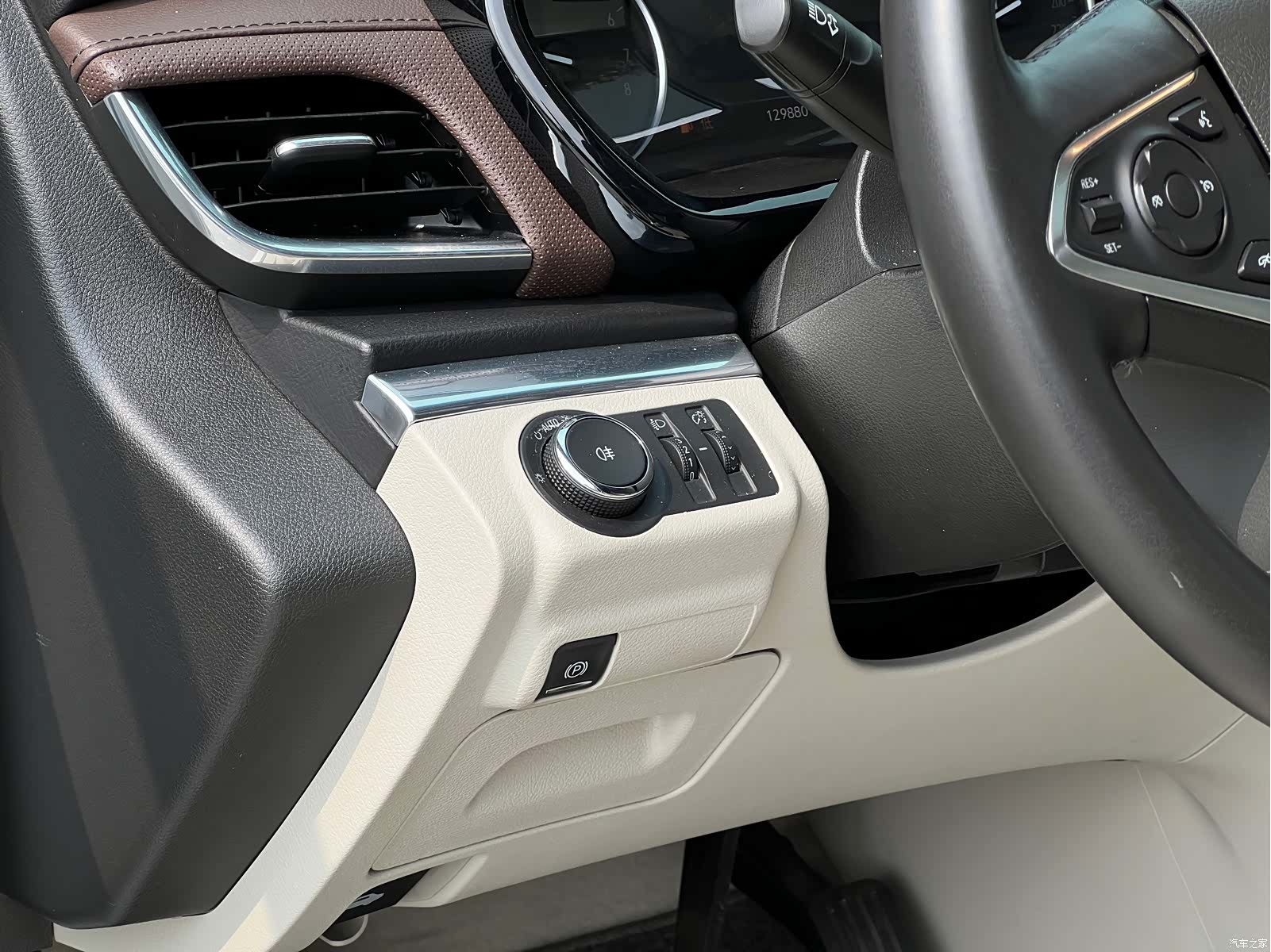 Buick GL8, 2020 23
