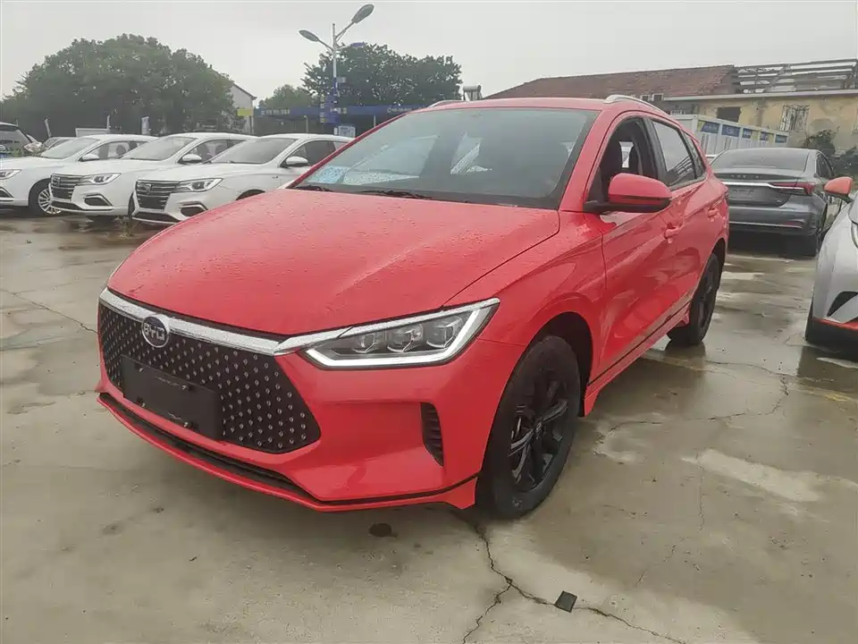 BYD e2