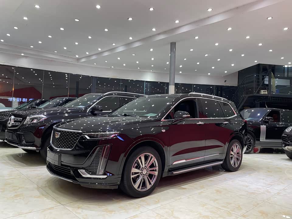 Cadillac XT6