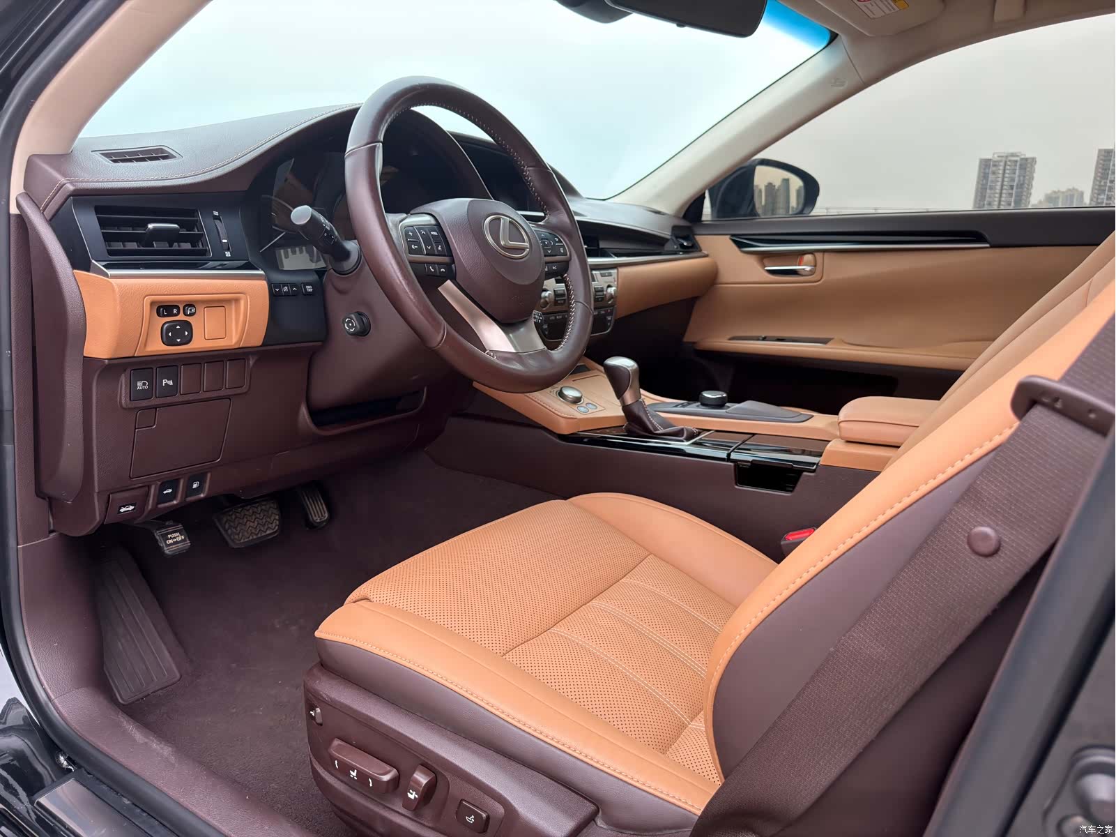 Lexus ES, 2016 9