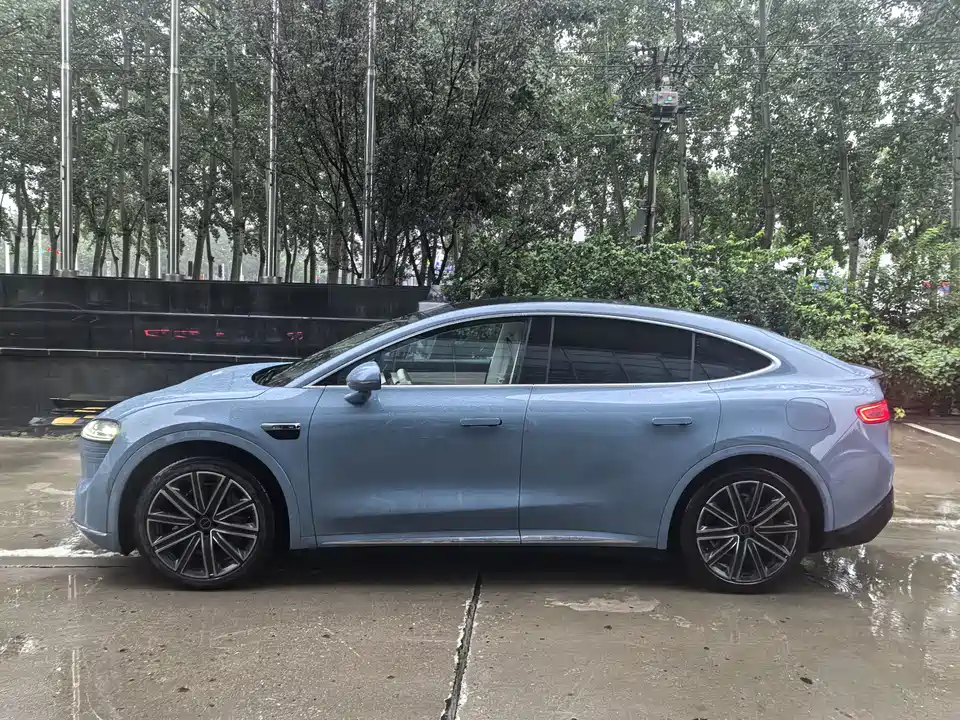 HarmonyOS Wisdom World R7