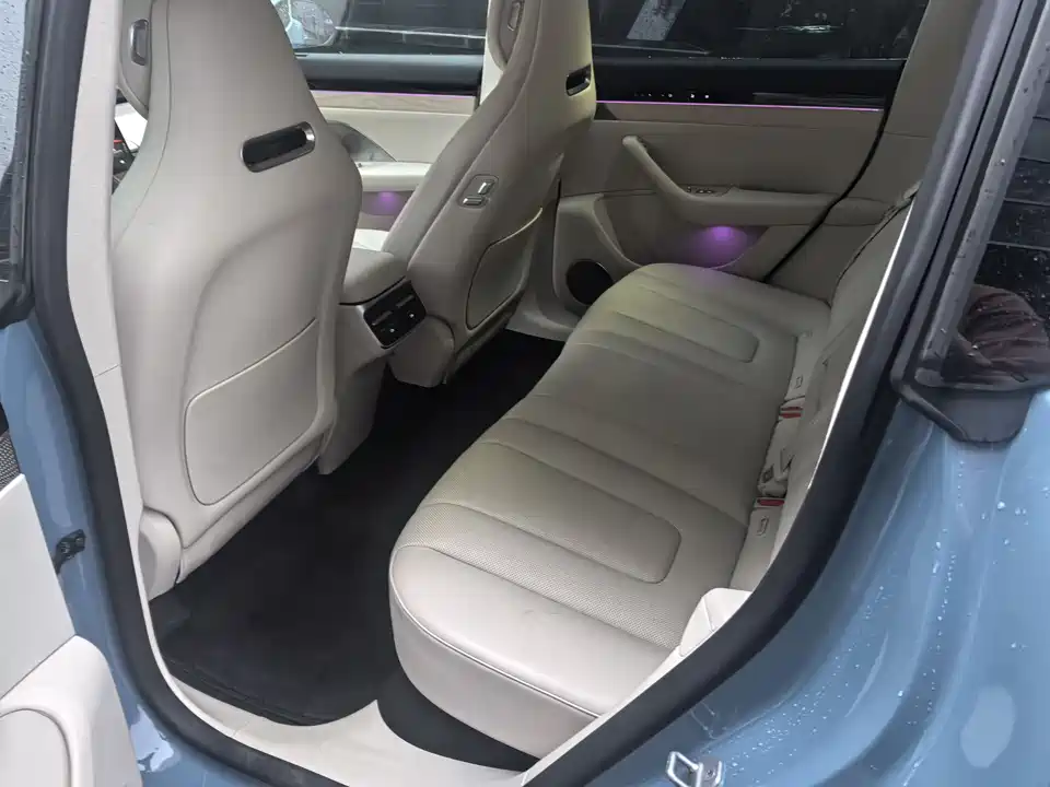 HarmonyOS Wisdom World R7