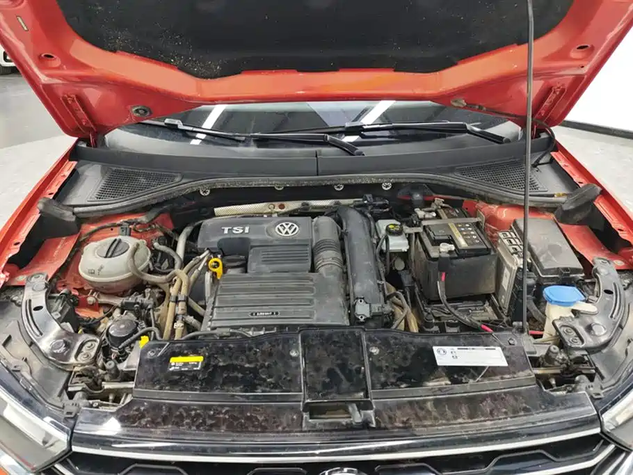 Volkswagen T-ROC exploring Songs