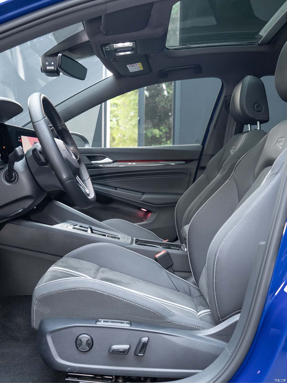 Volkswagen Golf, 2022 13