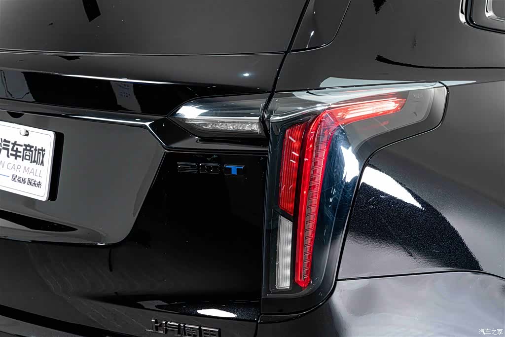 Cadillac XT6, 2025 8