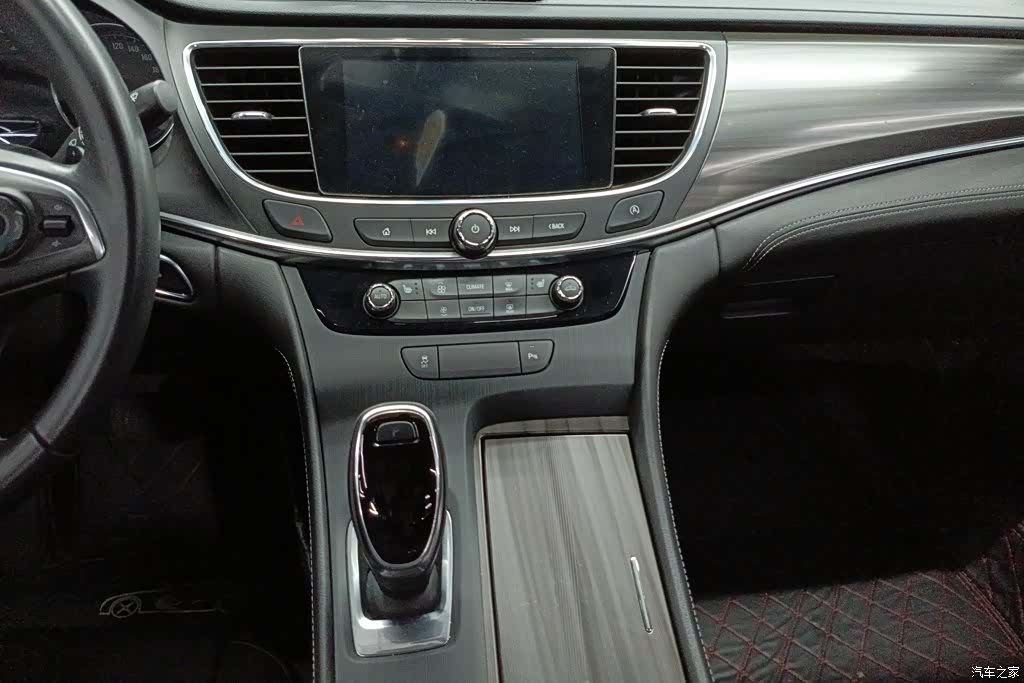 Buick LaCrosse, 2023 13