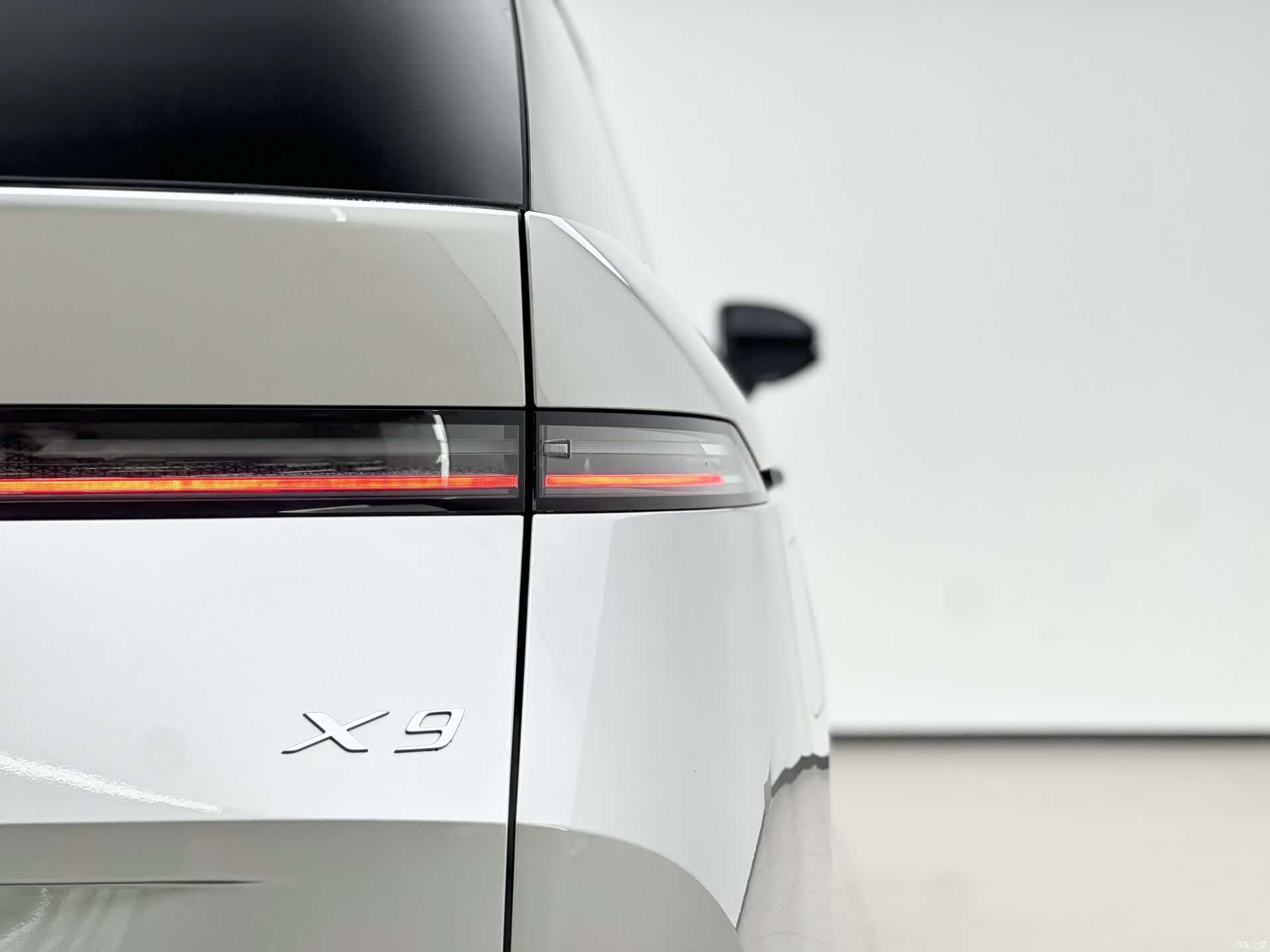 Xpeng X9, 2025 17