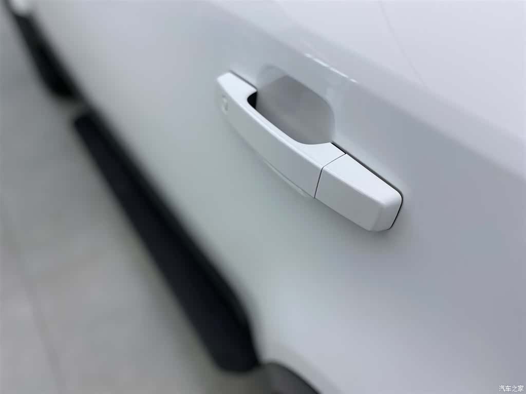 Land Rover Defender, 2024 31