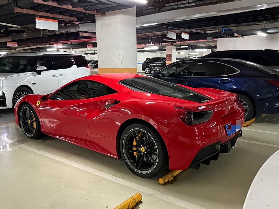 Ferrari 488