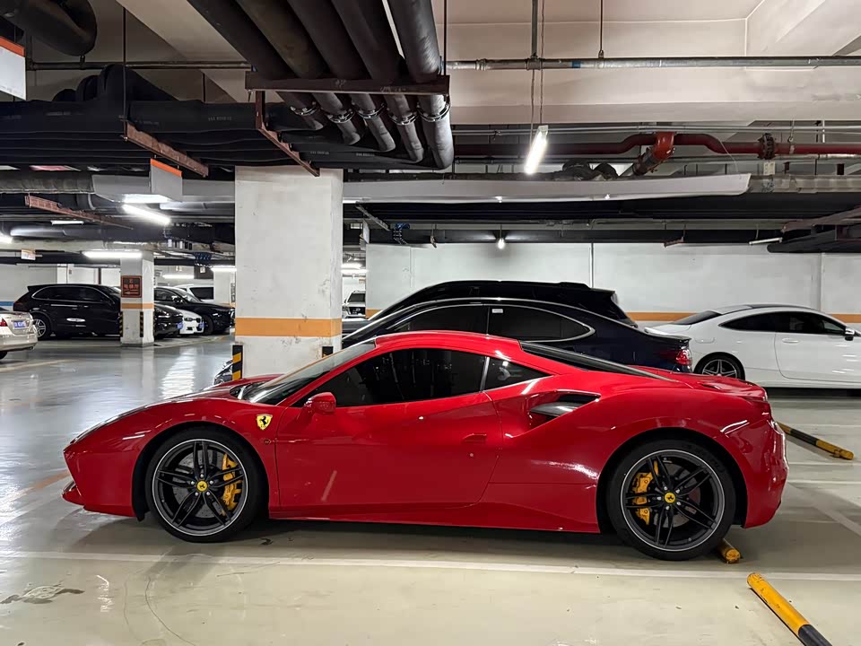 Ferrari 488
