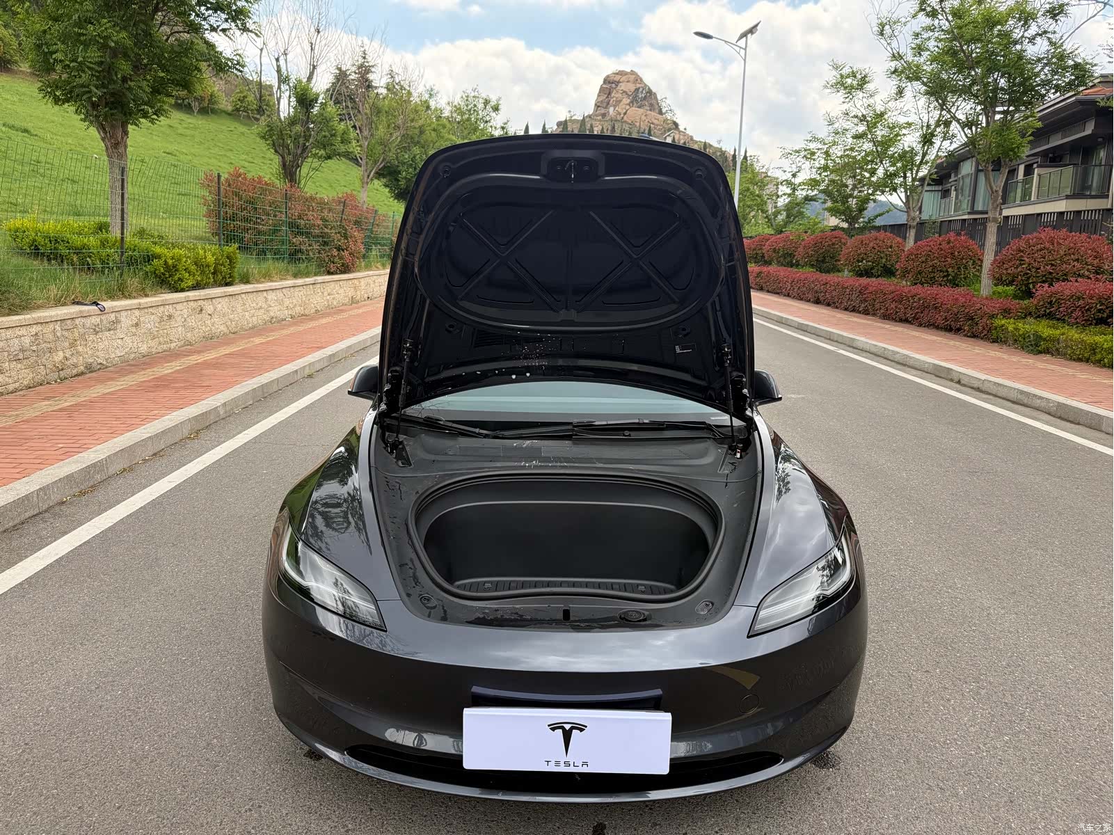 Tesla Model 3, 2024 9