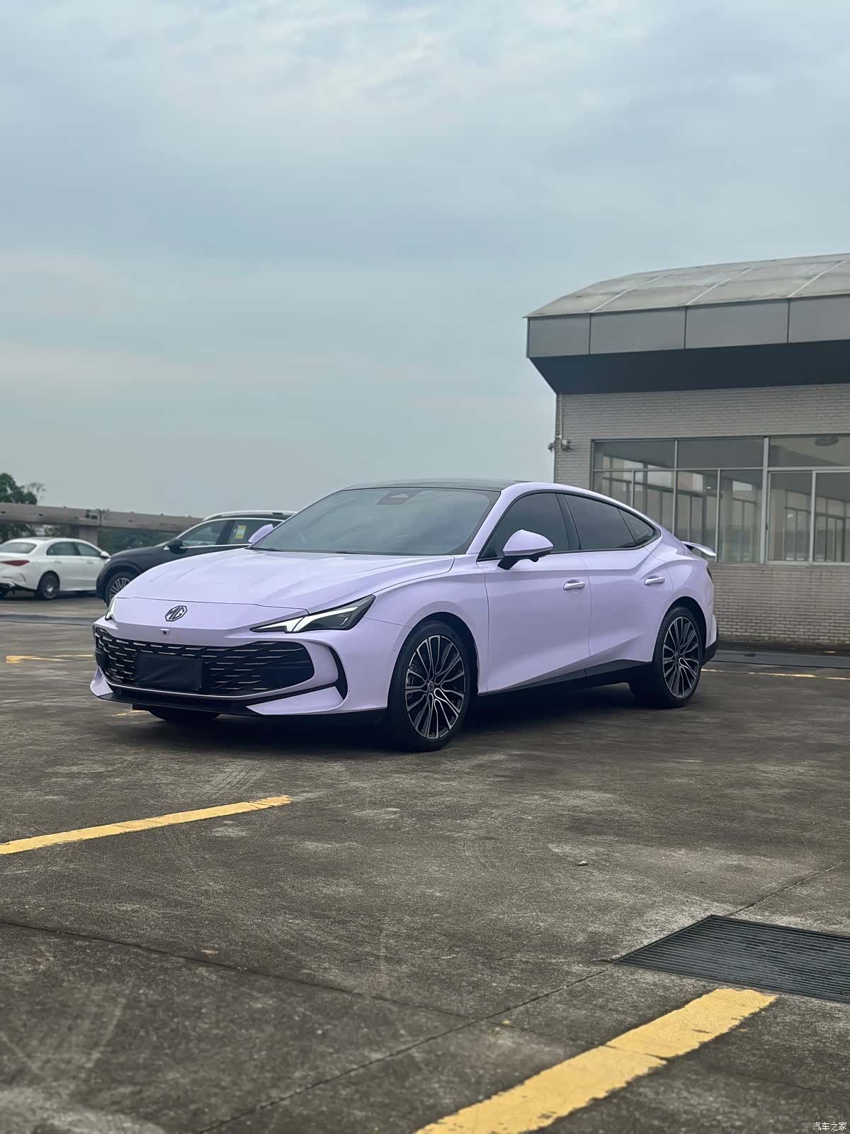 MG MG7