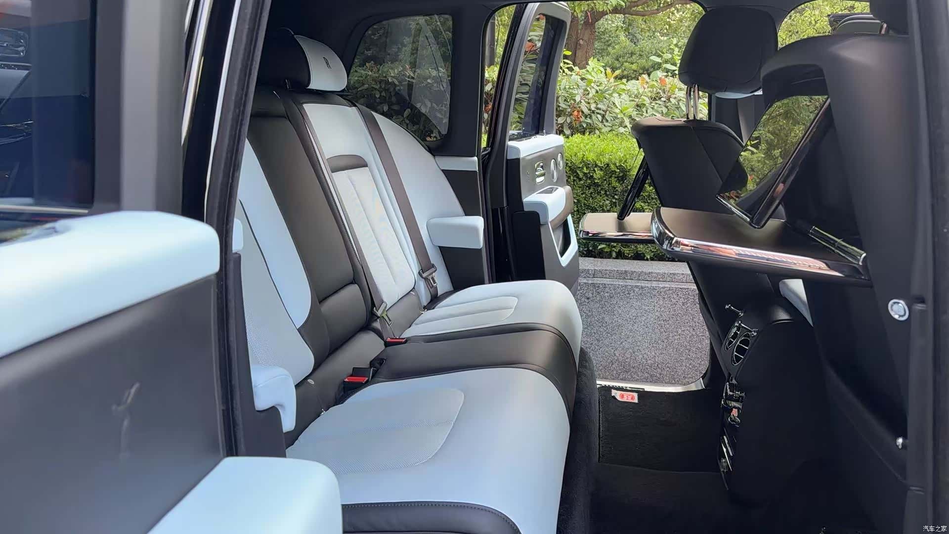 Rolls-Royce Cullinan, 2024 7