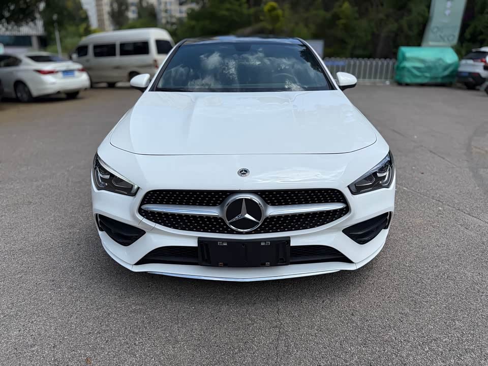 Mercedes-Benz CLA