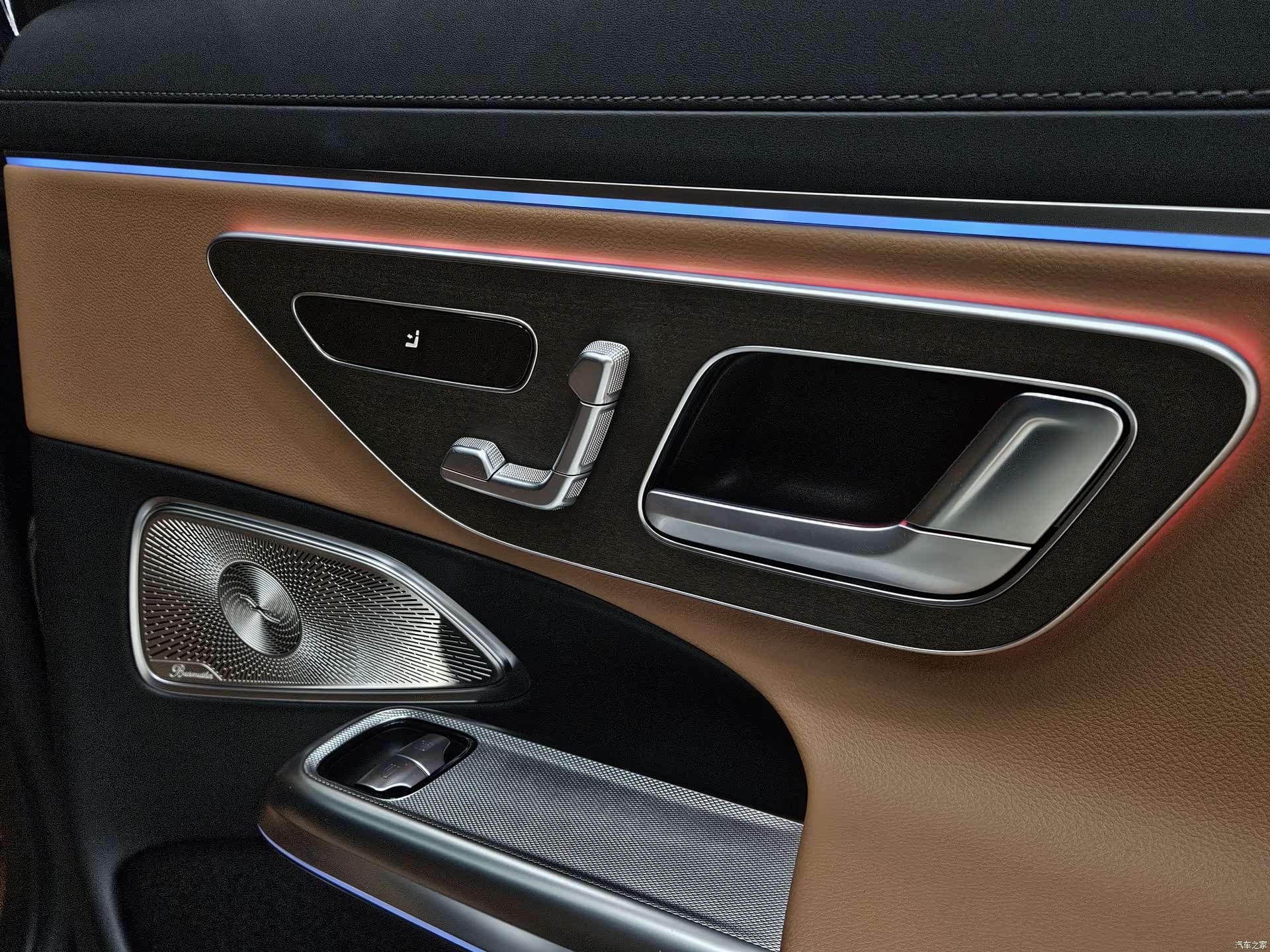 Mercedes-Benz E-Class, 2025 16