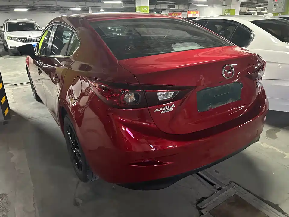 Mazda 3 Angkesaila